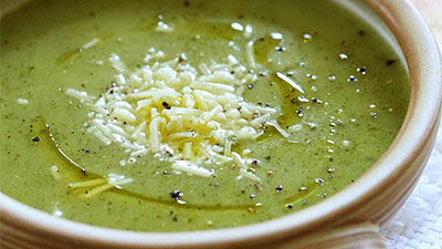 5-ingredient cream of zucchini soup